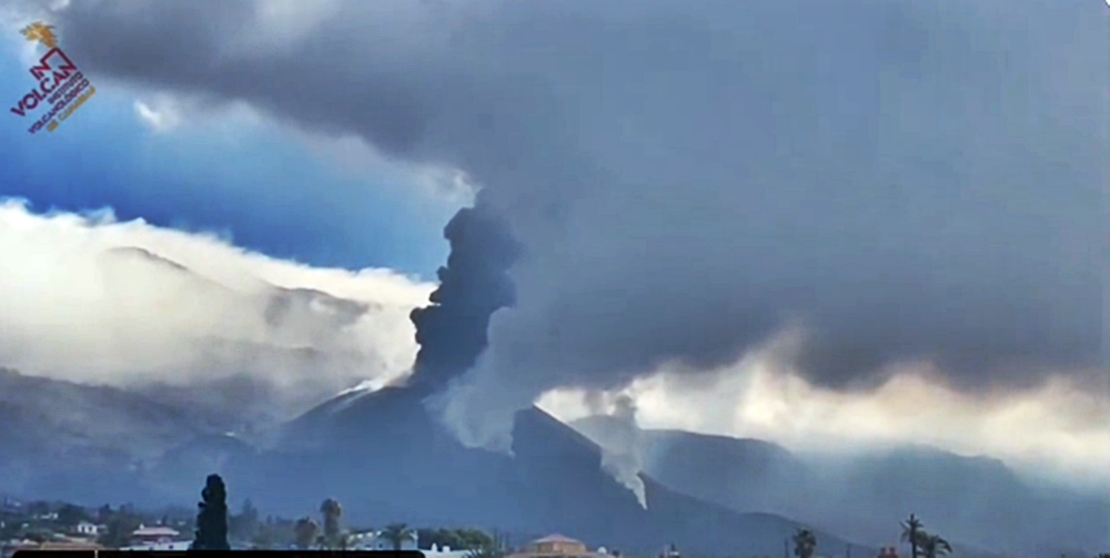 El volcán de la Palma se reactiva provocando fuertes explosiones