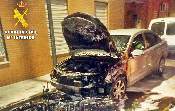 Detenido por robar e incendiar un turismo en Villafranca de los Barros (BB)