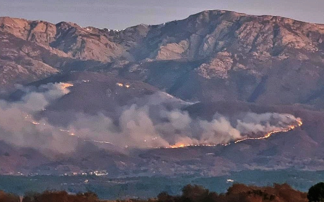 Declarado un incendio forestal en Villanueva de la Vera (Cáceres)