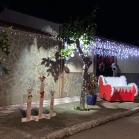 Palazuelo adorna sus calles con material reciclado durante la Navidad