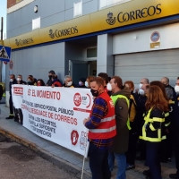 Nueva concentración contra la prueba-piloto de Correos en Badajoz