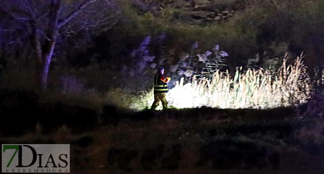 Imágenes de la búsqueda del joven en el entorno del río Guadiana (Badajoz)