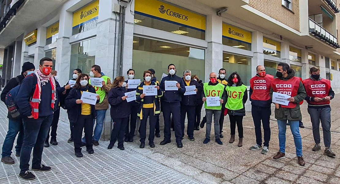 Sindicatos sobre Correos: “Continuaremos protestando y manifestándonos todo lo que haga falta”