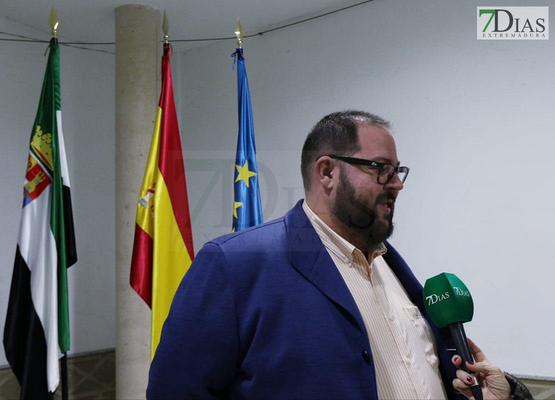 Imágenes de la inauguración de la Oficina de Turismo de San Vicente de Alcántara