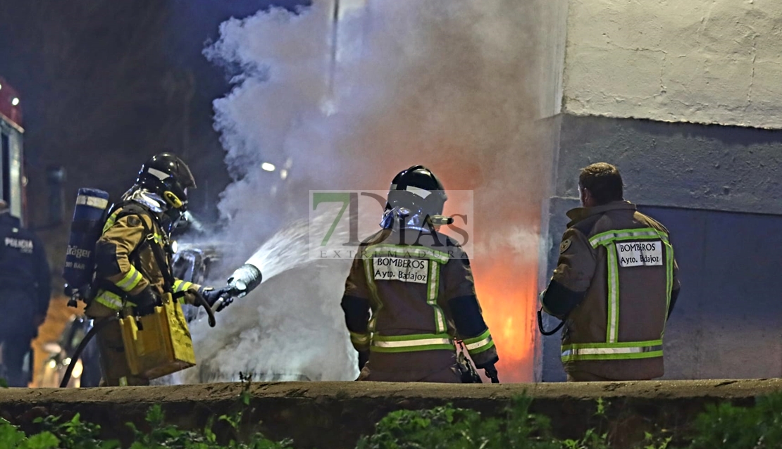 No cesa la quema nocturna de vehículos en Badajoz