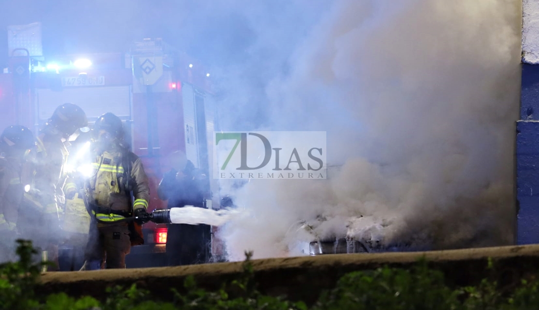 No cesa la quema nocturna de vehículos en Badajoz
