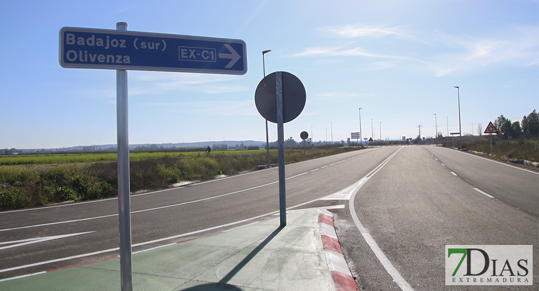 Inauguración del primer tramo de la Ronda Sur y el Puente 25 de abril en Badajoz