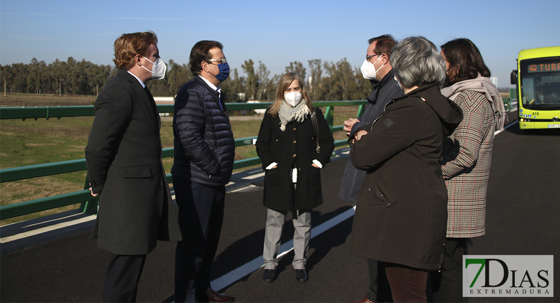 Inauguración del primer tramo de la Ronda Sur y el Puente 25 de abril en Badajoz