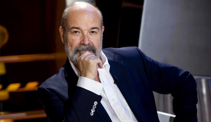 Resines sale de la UCI tras permanecer más de un mes ingresado por covid