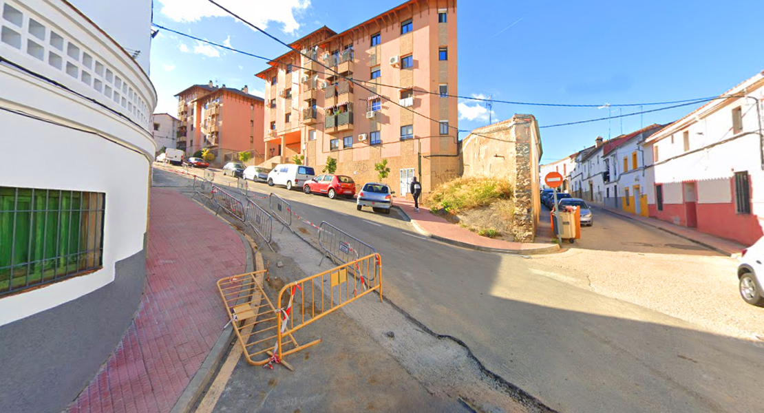 Consulta los cortes de tráfico en calles cacereñas este viernes
