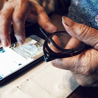 Detenida por engañar a personas de la provincia de Badajoz contratando líneas telefónicas