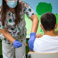¿Qué pasa en Extremadura si un niño da positivo justo antes de vacunarse?