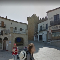 Inician la demolición del local aledaño a la Torre de los Púlpitos