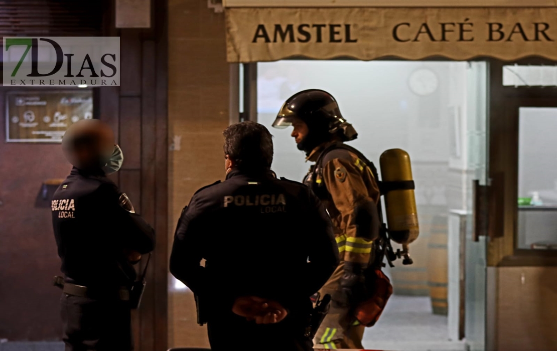 Incendio en un conocido bar del centro de Badajoz