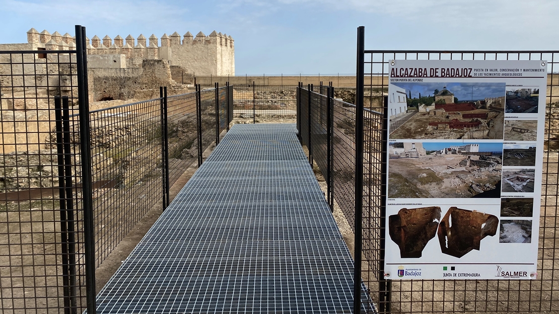 PSOE: “Badajoz devolvió dinero sobrante a la Junta destinado a la Alcazaba”