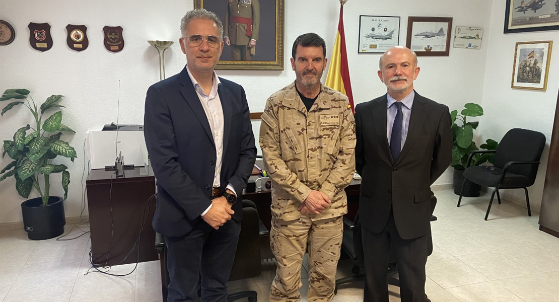 Los responsables del OAR visitan la Subdelegación de Defensa de Badajoz