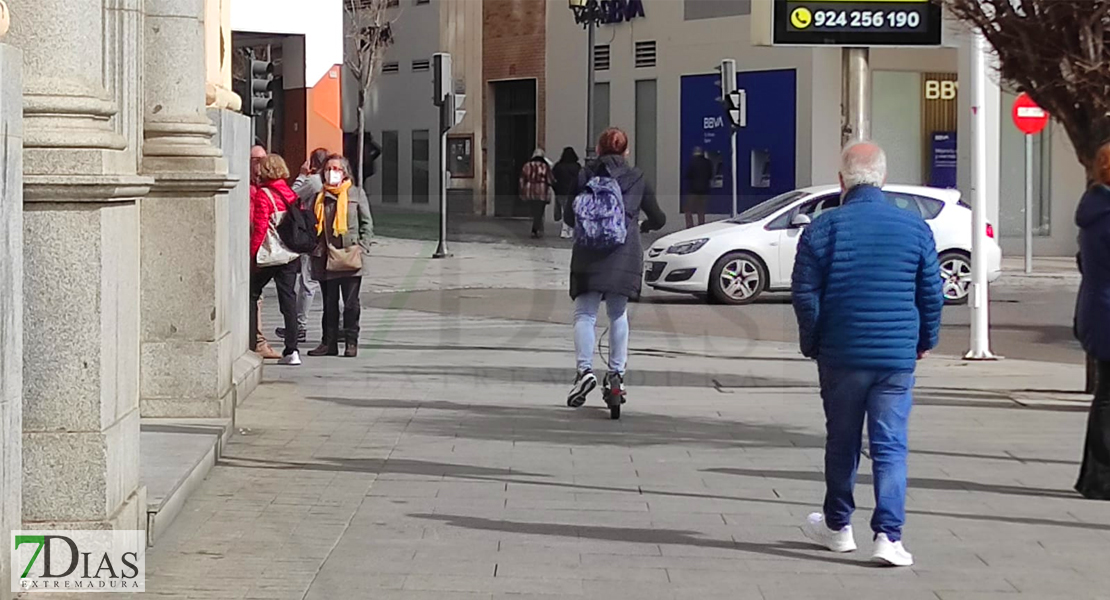 Principales motivos por los que son denunciados los conductores de patinetes en Badajoz