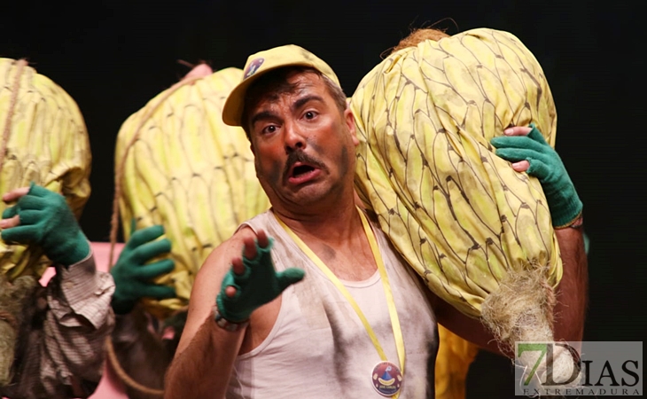 SEMIFINAL COMBA: Actuación y entrevista de la murga Los Chungos