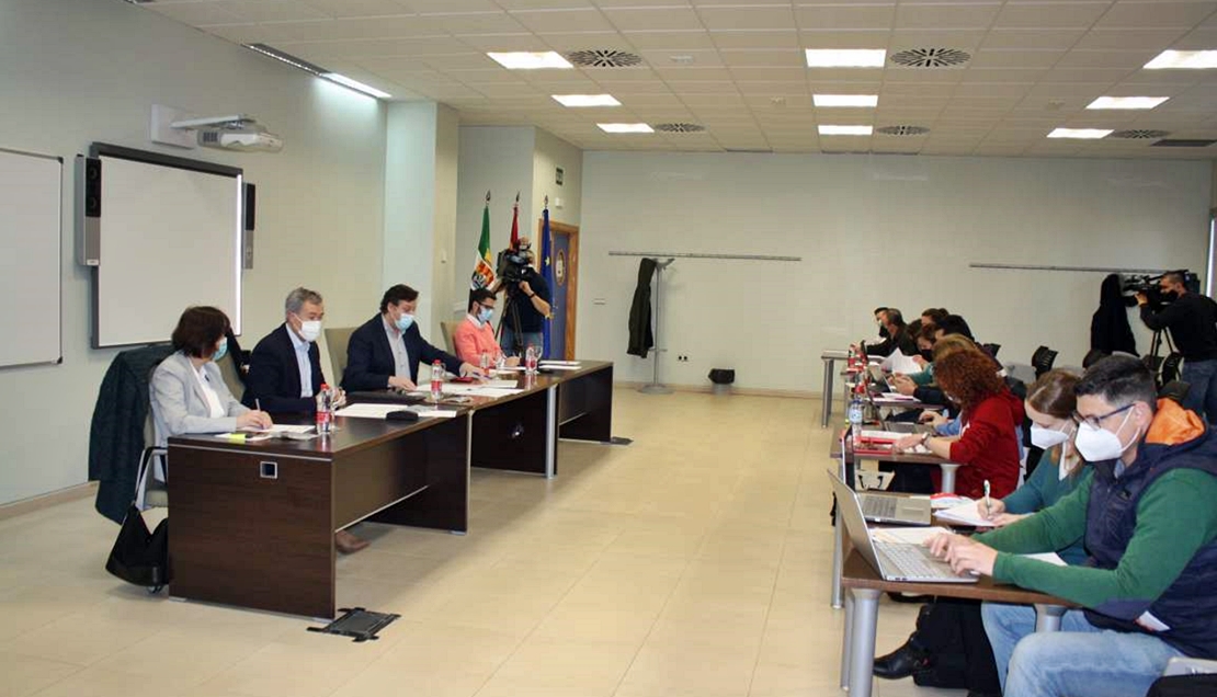 Educación contratará a más de 250 maestros para el desarrollo de un programa de refuerzo