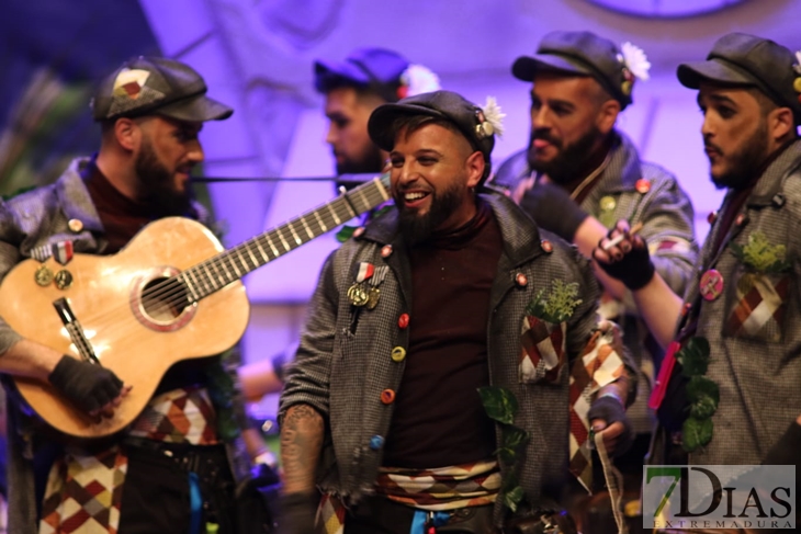 FINAL COMBA: Actuación y entrevista de la murga Marwan
