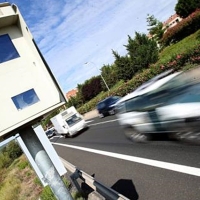 La Diputación de Badajoz apuesta por la seguridad vial entregando 18 radares