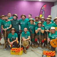 La murga &#39;Sa Tersiao&#39; de Talavera la Real canta un emotivo pasodoble para visibilizar la ELA