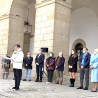 Minuto de silencio en Cáceres en repulsa de los asesinatos machistas