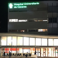 Trasladada al Universitario tras ser atropellada en Cáceres