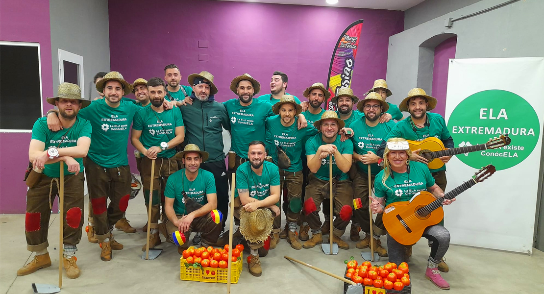 La murga &#39;Sa Tersiao&#39; de Talavera la Real canta un emotivo pasodoble para visibilizar la ELA