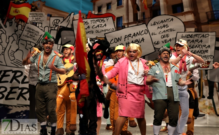 SEMIFINAL COMBA: Actuación y entrevista de la murga Turuta Madre