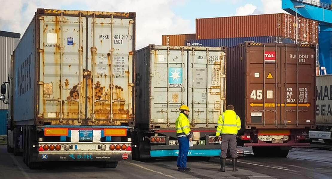 La huelga indefinida de los transportistas comienza este lunes