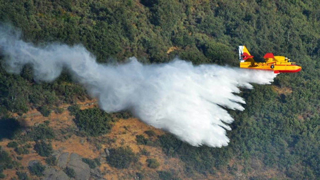Inician las obras para construir un aeródromo de lucha contra incendios forestales en Extremadura