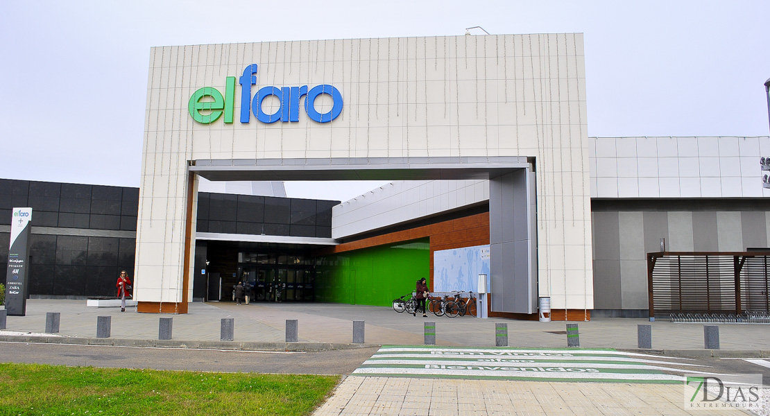 Algunas tiendas de El Faro dejan de recibir camiones con mercancía por la huelga