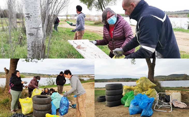 Recogen más de cien kilos de residuos en la ribera del Guadiana