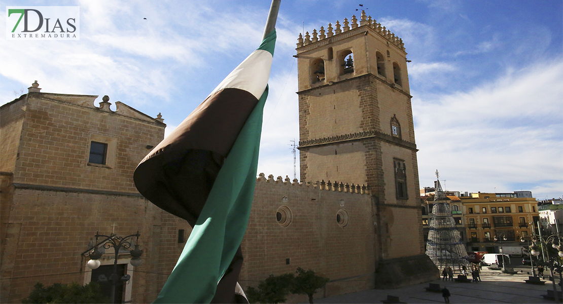 Badajoz celebra su día sin bandera propia: es la única capital de provincia sin ella