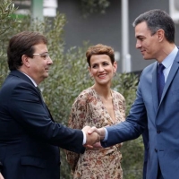 Vara celebra el acuerdo en el precio de la luz y la atención a los refugiados