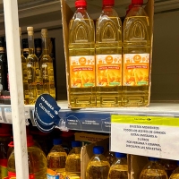 Denunciadas otras cinco cadenas por limitar la compra de aceite