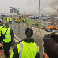 Imágenes de los piquetes en la N-630 en el término municipal de Plasencia