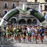 Luis Manuel González e Irene Cascajosa ganan el II Duatlón Ciudad de Trujillo
