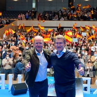 "Feijóo ha dejado su zona de confort con cuatro mayorías absolutas para remangarse por España"
