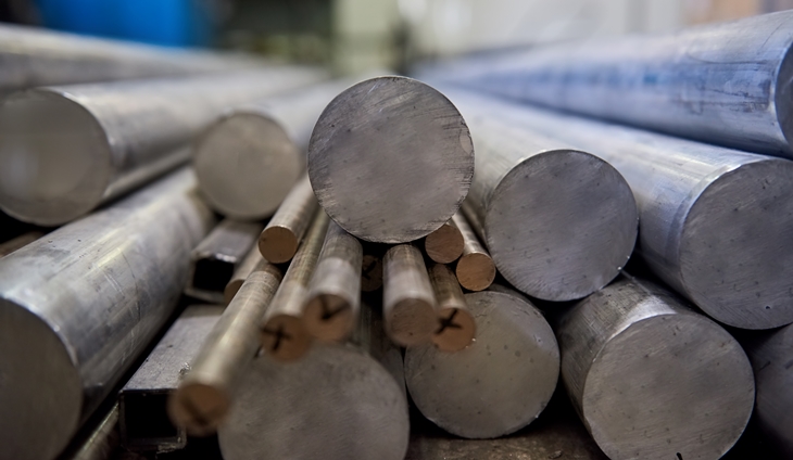 El sector del aluminio ve peligrar su producción y 2.000 empleos por la crisis de la energía