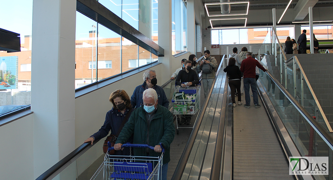 Éxito en la inauguración del nuevo ALDI en Badajoz