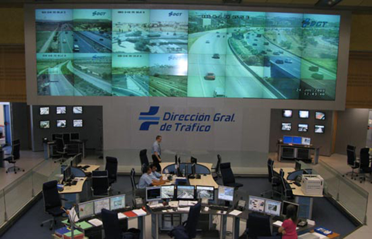 Suplantan a la DGT: cuidado si te llega este mensaje