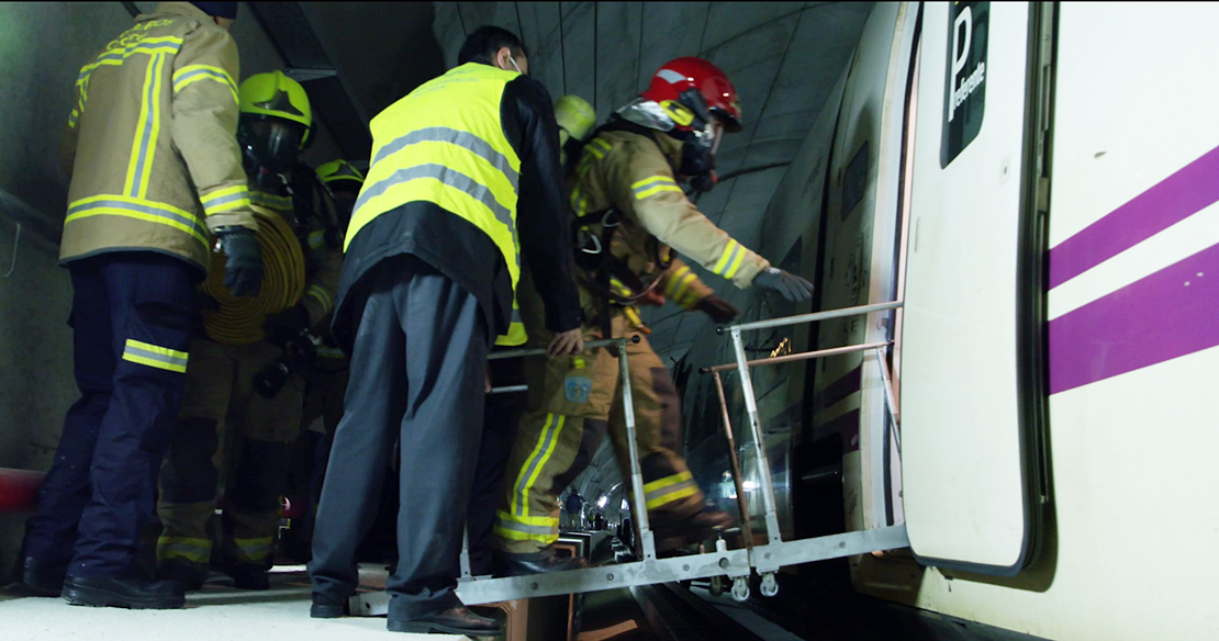 Simulacro de emergencia en el túnel que pasa por el tramo Plasencia - Badajoz