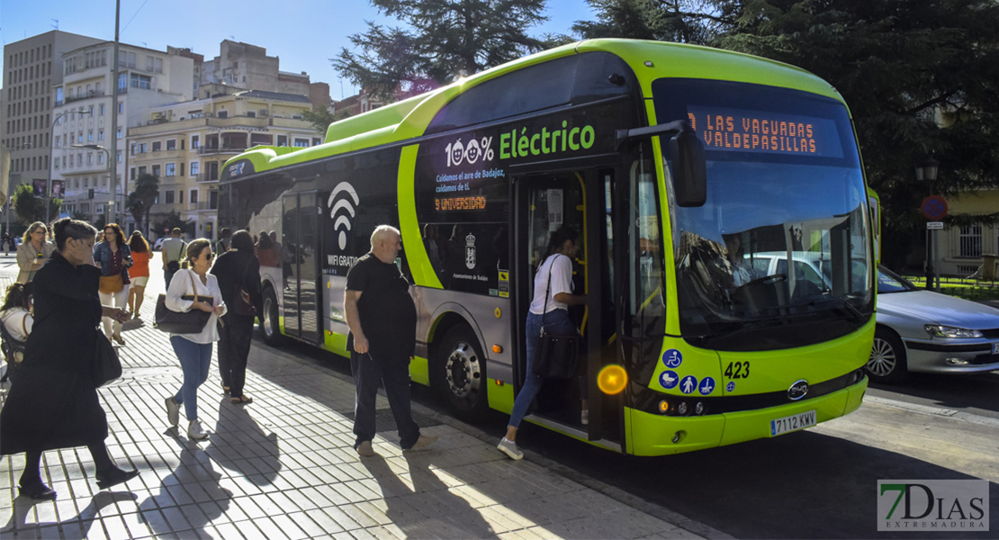 Presentan la app móvil para pedir autobuses a demanda en Badajoz y pedanías