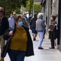 Los epidemiólogos piden seguir usando la mascarilla en lugares sin distancia de seguridad