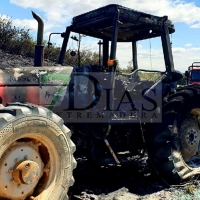 Bomberos del CPEI evitan la propagación de un incendio originado en un tractor