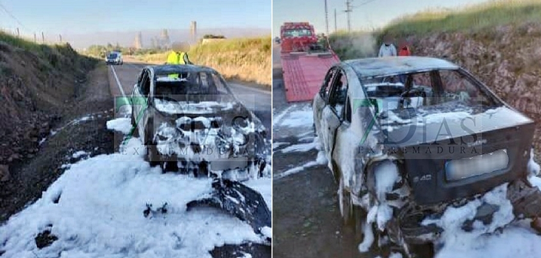 Un incendio calcina un vehículo en la EX-101