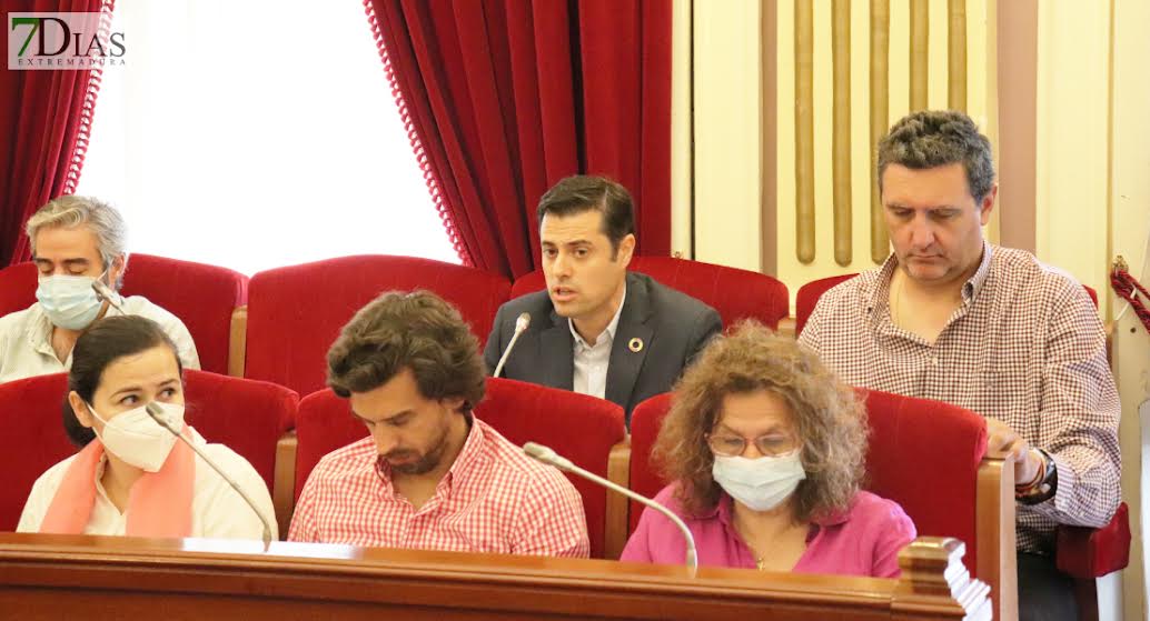 Badajoz contará con contenedores marrones y perseguirá la suciedad en los mercadillos