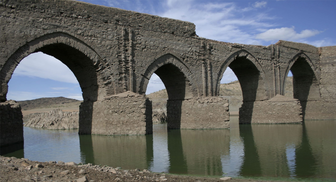 El mal estado de un histórico puente en Badajoz lo lleva a entrar en la ‘Lista Roja’ del Patrimonio